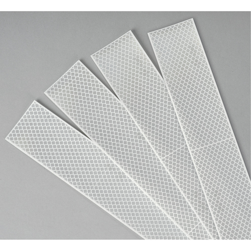 3M Scotchlite Diamond Grade mat&eacute;riau de perceptibilit&eacute; S&eacute;rie 983, 2" la x 12" lo, Blanc Distribution Industrielle GC
