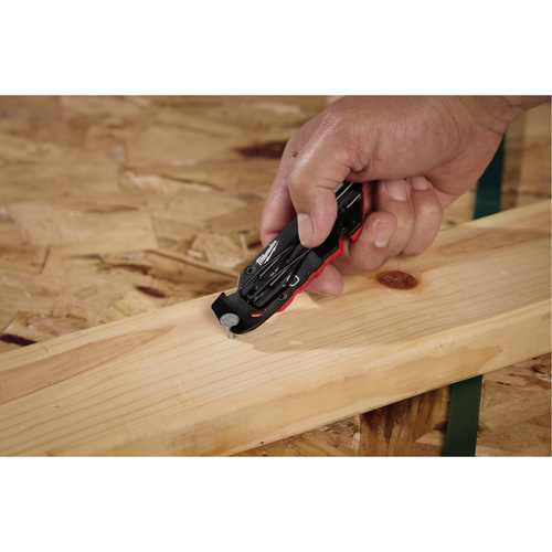 Couteau utilitaire compact pour usage multiple Distribution Industrielle GC