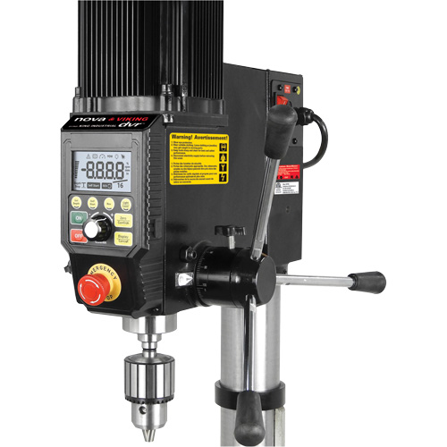 Perceuses &agrave; colonne de plancher Nova Viking DVR, 16", Mandrin 5/8", 3000 tr/min Distribution Industrielle GC