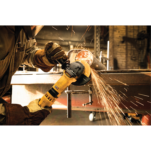 Meuleuse &agrave; angle avec interrupteur &agrave; g&acirc;chette, 6", 120 V, 13 A, 9000 Tr/min Distribution Industrielle GC