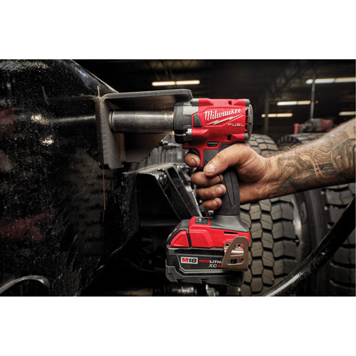 M18 Fuel Compact Impact Wrench with Friction Ring (Tool Only), 18 V, 3/8" Socket Distribution Industrielle GC