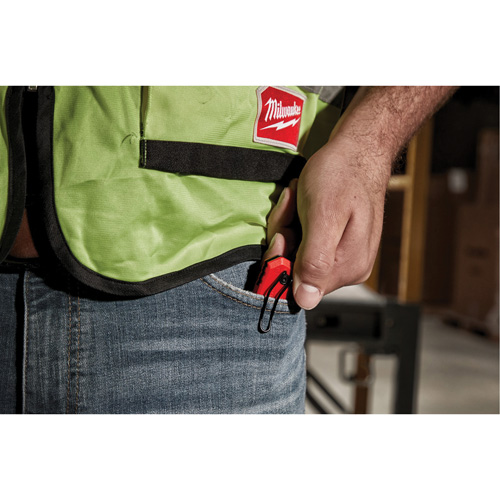 Couteau pliant compact, 2-1/2" lame, lame en Acier inoxydable, poign&eacute;e en M&eacute;tal Distribution Industrielle GC