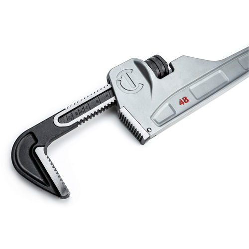 Pipe Wrench, 6" Jaw Capacity, 48" Long, Powder Coated Finish, Non-Ergonomic Handle Distribution Industrielle GC