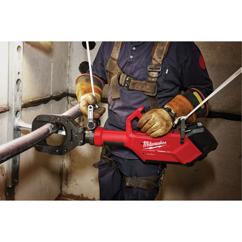 M18 FORCE LOGIC 5” Underground Cable Cutter with Wireless Remote Distribution Industrielle GC