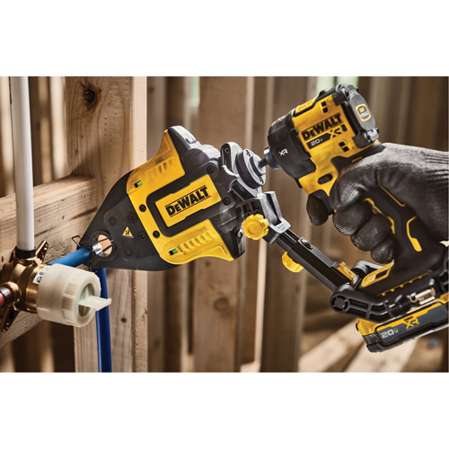 CONNECT PEX Crimp Ring Attachment Distribution Industrielle GC