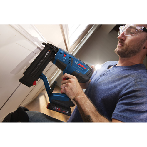 Brushless 18-Gauge Brad Nailer Kit with Standard Power Battery, 18 V, Lithium-Ion Distribution Industrielle GC