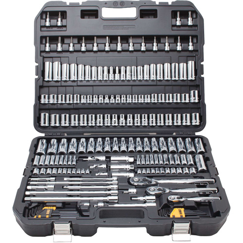 Ensemble d'outils pour m&eacute;canicien Distribution Industrielle GC