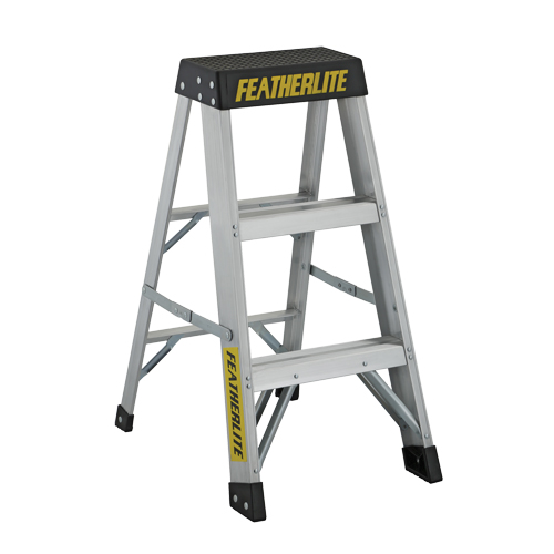 Industrial Extra Heavy-Duty Step Stool/Ladders, 3', Aluminum, 300 lbs. Capacity, Type 1A Distribution Industrielle GC