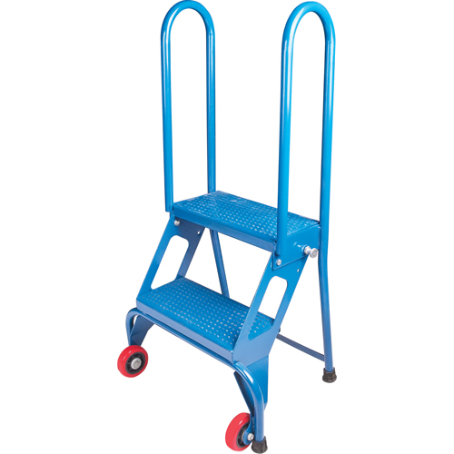 Portable Folding Ladder, 2 Steps, Perforated, 20" High Distribution Industrielle GC