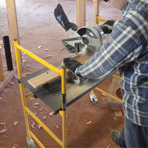 Ensemble de petit &eacute;chafaudage de base de 4' Jobsite Series, Cadre Acier, 41" p x 45-3/4" h Distribution Industrielle GC
