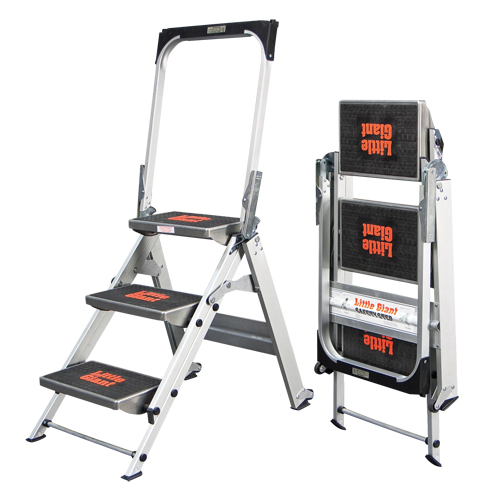 Safety Stepladder with Bar & Tray, 2.2', Aluminum, 300 lbs. Capacity, Type 1A Distribution Industrielle GC