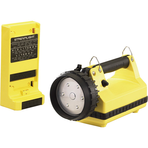 E-Flood&reg; LiteBox&reg; Lantern with Vehicle Mount System, LED, 615 Lumens, 8 Hrs. Run Time, Rechargeable Batteries, Included Distribution Industrielle GC