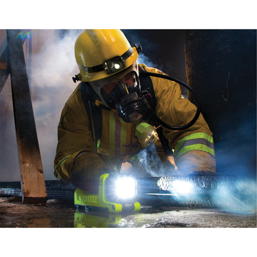 Lanterne, DEL,  Lumens, Piles C Distribution Industrielle GC