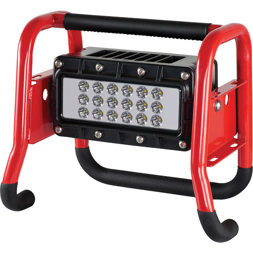 Lampe de sc&egrave;ne rechargeable et portative Scene Light II, DEL, 10000 lumens, Boîtier en Plastique Distribution Industrielle GC
