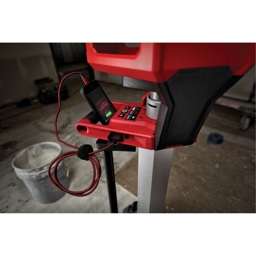 Lampe sur tour et chargeur M18 Rocket (outil seulement), DEL, 6000 lumens Distribution Industrielle GC
