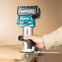 XGT Brushless Cordless Compact Router (Tool Only) Distribution Industrielle GC