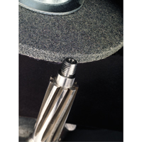 Scotch-Brite EXL Unitized Deburring Wheels, 1" x 1", 3/16" Arbor, 2A Grit, Aluminum Oxide Distribution Industrielle GC