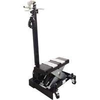 Cric de service de plancher &agrave; profil bas, 12 tonne(s) Capacit&eacute;, 7-1/2" Abaiss&eacute;e, 15" &eacute;lev&eacute;e, Air comprim&eacute;/hydraulique Distribution Industrielle GC
