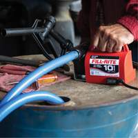 Pompe de transfert de carburant 12 V CC avec pistolet Distribution Industrielle GC