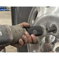 Jeu de douilles hexagonales et h&eacute;licoidales pour &eacute;crous de roue de camion Distribution Industrielle GC