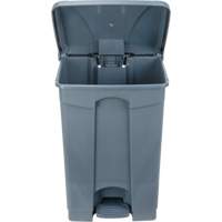 Step-On Garbage Can, Plastic, 12 US gal. Capacity Distribution Industrielle GC