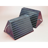 Wheel Chock, 9" x 8" x 6", Black Distribution Industrielle GC