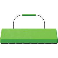 Cale de roue pour avion Checkers Safety SafeRay avec poign&eacute;e &agrave; c&acirc;ble & patin en caoutchouc, Ur&eacute;thane, Vert fluorescent, 24" la x 8" p x 6" h Distribution Industrielle GC