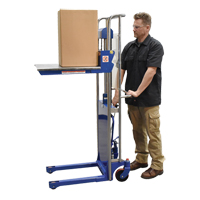 Gerbeur Hefti-Lift, M&eacute;canisme Pompe au pied, Capacit&eacute; de 880 lb, Levage max de 59" Distribution Industrielle GC