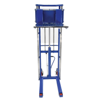 Gerbeur Hefti-Lift, M&eacute;canisme Pompe au pied, Capacit&eacute; de 1500 lb, Levage max de 63" Distribution Industrielle GC