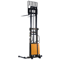 Gerbeur pour chariot &eacute;l&eacute;vateur, Fonctionnement &eacute;lectrique, Capacit&eacute; 2000 lb, Lev&eacute;e max 118" Distribution Industrielle GC