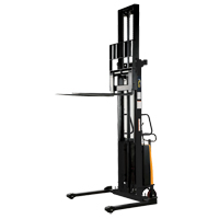 Gerbeur pour chariot &eacute;l&eacute;vateur, Fonctionnement &eacute;lectrique, Capacit&eacute; 2000 lb, Lev&eacute;e max 150" Distribution Industrielle GC