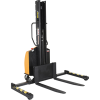 Gerbeur motoris&eacute; avec m&acirc;t &eacute;troit, Fonctionnement &eacute;lectrique, Capacit&eacute; 1500 lb, Lev&eacute;e max 63" Distribution Industrielle GC