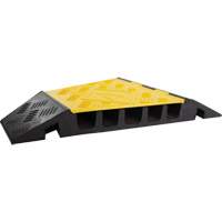 Protecteur de c&acirc;ble tourne-&agrave;-gauche robuste Powerhouse, 5 canaux, 12" lo x 19,75" la x 2,25" h Distribution Industrielle GC