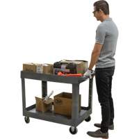 Chariot utilitaire pour l'entretien, 2 tiers, 24-5/8" x 32-1/2" x 40", Capacit&eacute; 550 lb Distribution Industrielle GC