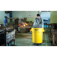 Brute&reg; Dolly, Polyethylene, Black, Fits: 20 - 55 US Gal. Distribution Industrielle GC