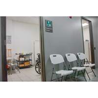 Folding Chairs, Polyethylene, White, 350 lbs. Weight Capacity Distribution Industrielle GC