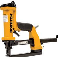 AGGRAFEUSE PNEUMATIQUE, Agrafes de 1/2" Distribution Industrielle GC