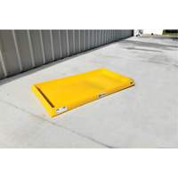 Ultra-Containment Tray&reg;, 54" L x 29.8" W x 3.5" H, 16.5 US gal. Spill Capacity Distribution Industrielle GC