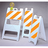 Barricades, Folding, 25" L x 45" H, Orange/White Distribution Industrielle GC
