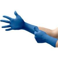 Gants UltraSense EC, T-petit, Nitrile, 5 mils, Sans poudre, Bleu, Classe 2 Distribution Industrielle GC