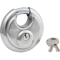 Cadenas &agrave; arceau prot&eacute;g&eacute;, Argent, Cl&eacute;s diff&eacute;rentes, Acier inoxydable, Largeur de 2-3/4" Distribution Industrielle GC