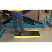 Anti-Fatigue Matting, Diamond, 1-2/3' x 3-1/4' x 3/4", Black/Yellow, Polyurethane Distribution Industrielle GC