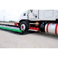 Berme Ultimate Copolymer 2000 Ultra-Containment Berm, Capacit&eacute; 179 gal. US, 4' la x 6' lo x 12" h, Support &agrave; charni&egrave;re Distribution Industrielle GC