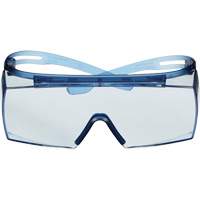 Lunettes de s&eacute;curit&eacute; s&eacute;rie 3700 SecureFit, Lentille Bleu, Antibu&eacute;e, ANSI Z87+/R&eacute;pond ou surpasse la norme CSA Z94.3 Distribution Industrielle GC
