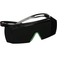 Lunettes de s&eacute;curit&eacute; SecureFit s&eacute;rie 3700 SF3750AS-BLK, Lentille Gris/IR 5.0, Anti-&eacute;gratignures, ANSI Z87+/R&eacute;pond ou surpasse la norme CSA Z94.3 Distribution Industrielle GC