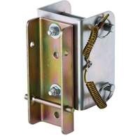 DBI-SALA&reg; Confined Space Davit Winch Mounting Bracket, Zinc Plated Distribution Industrielle GC