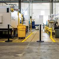 Ensemble de montants industriels avec chaîne en plastique, Hauteur de 37", Rouge Distribution Industrielle GC