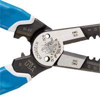 Klein-Kurve&reg; Heavy-Duty Wire Stripper, Cutter & Crimper Multi-Tool, 8-1/4" L, 8 - 20 AWG Distribution Industrielle GC