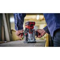 Toupie compacte avec base fixe et plongeante professionnelle sans fil (outil seulement) Distribution Industrielle GC
