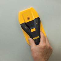 D&eacute;tecteur de montant de 1-1/2" pour le bois et le m&eacute;tal Distribution Industrielle GC